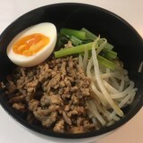 汁なし担々麺（ゴマだれ多め、辛さ控えめ）